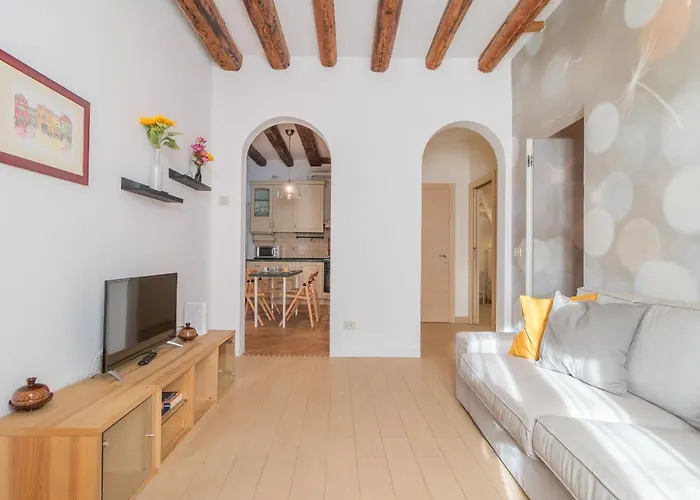 Casa Masa close to @S.Lucia Train Station